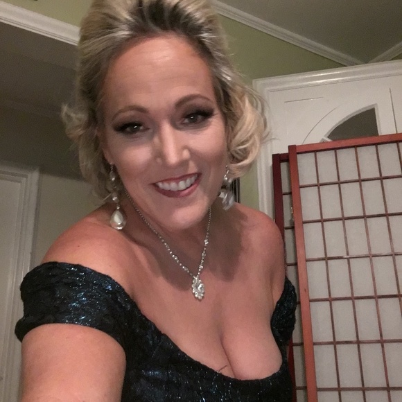 Meet your Posher, Sara - Picture 12 of 15